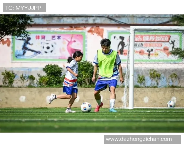 少年追梦绿茵场化身足球球星开启荣耀征途