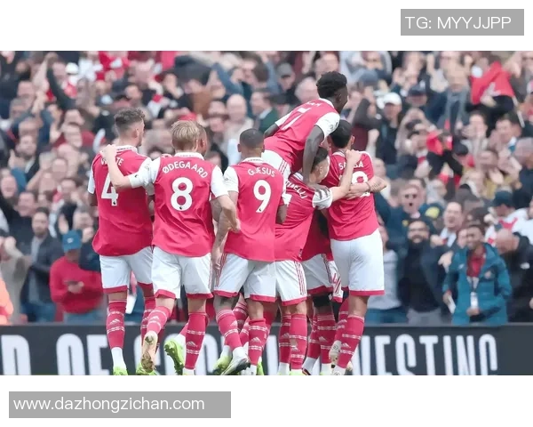 足球场上的冲突风云：盘点历史上著名球星之间的激烈对抗与打架事件